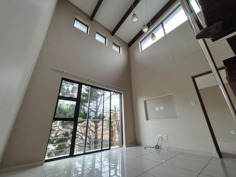 To Let 2 Bedroom Property for Rent in Bloubergrant Western Cape